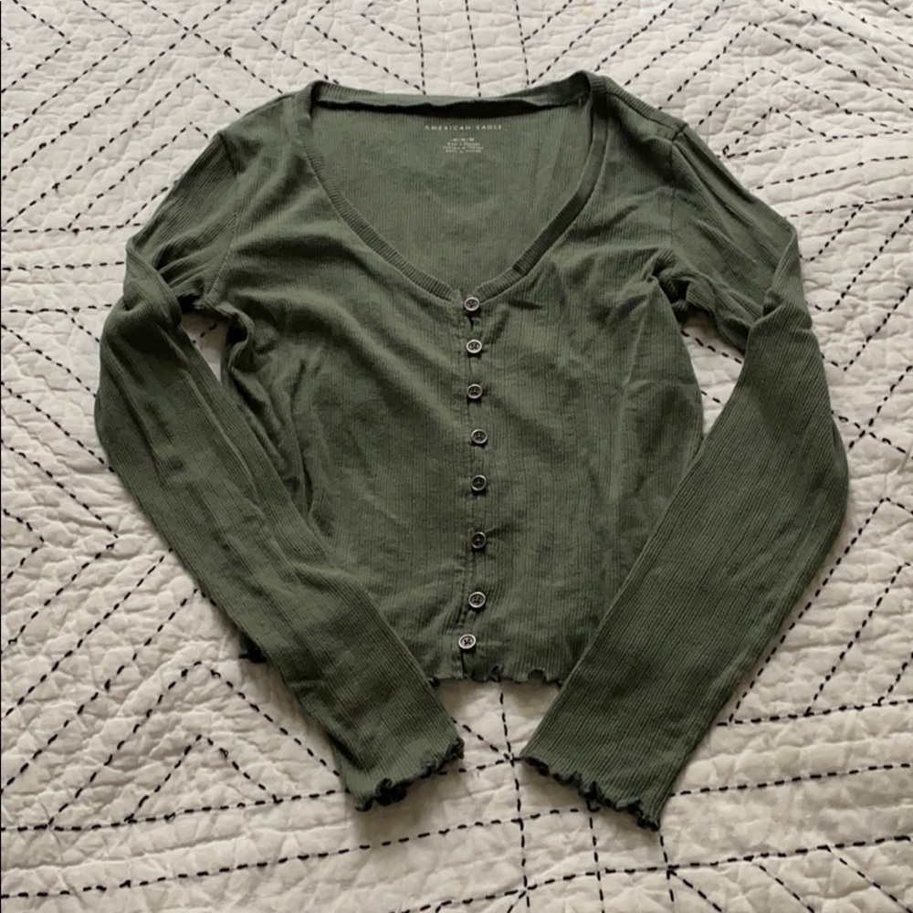 Long sleeve American Eagle shirt